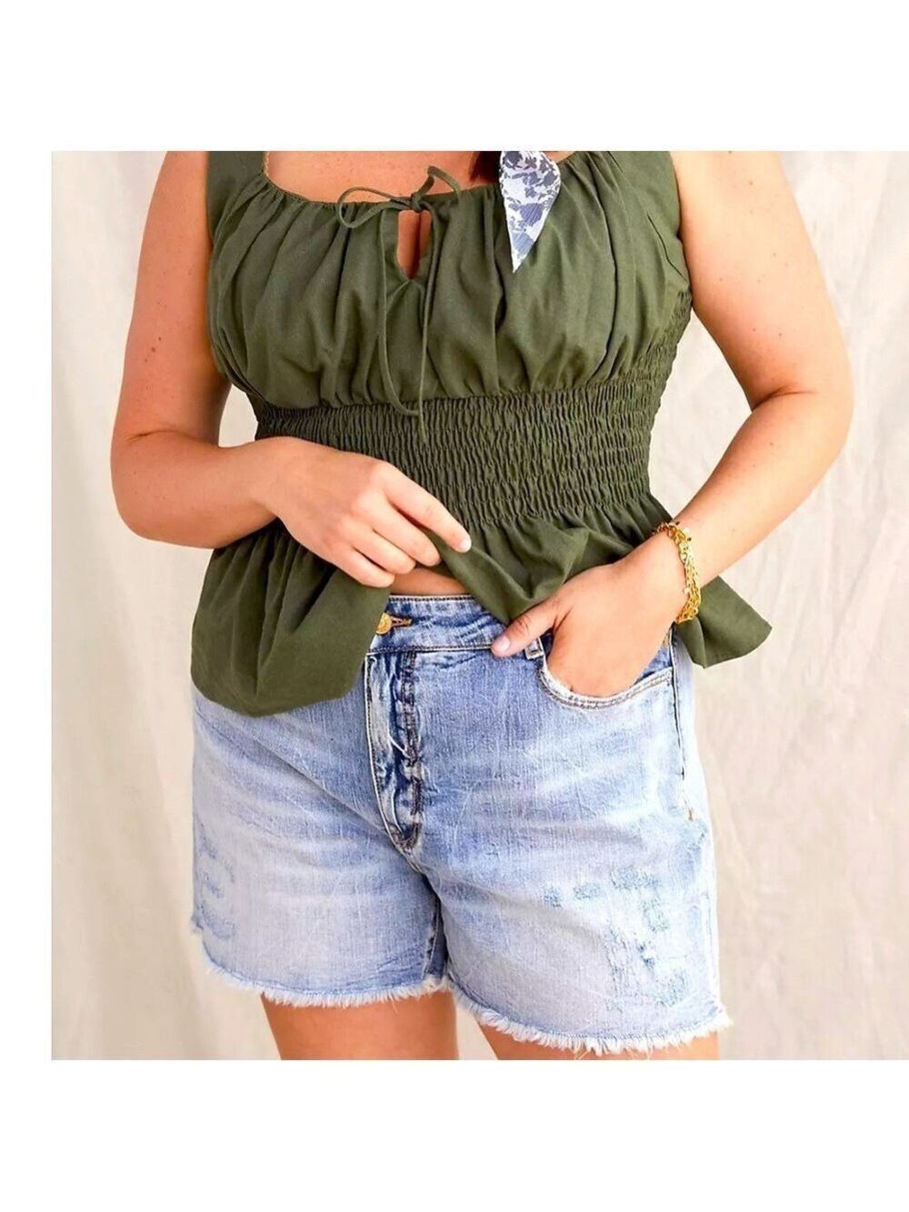 Pilcro Anthropologie Light Wash Denim Shorts frayed hem. EUC.